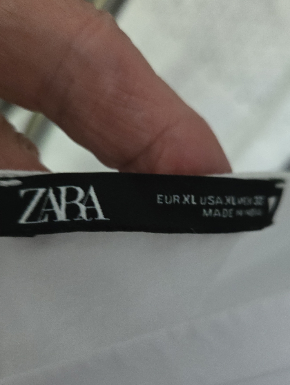 Zara - Picture 2 of 2